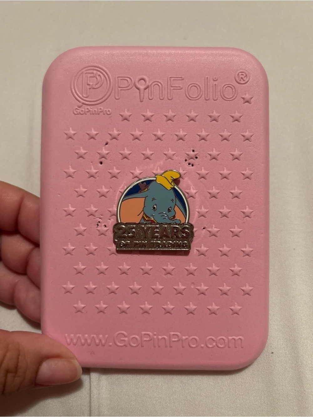Disneyland wave b pin Dumbo 25 Years